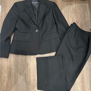Evan Picone Black Pinstripe Pantsuit